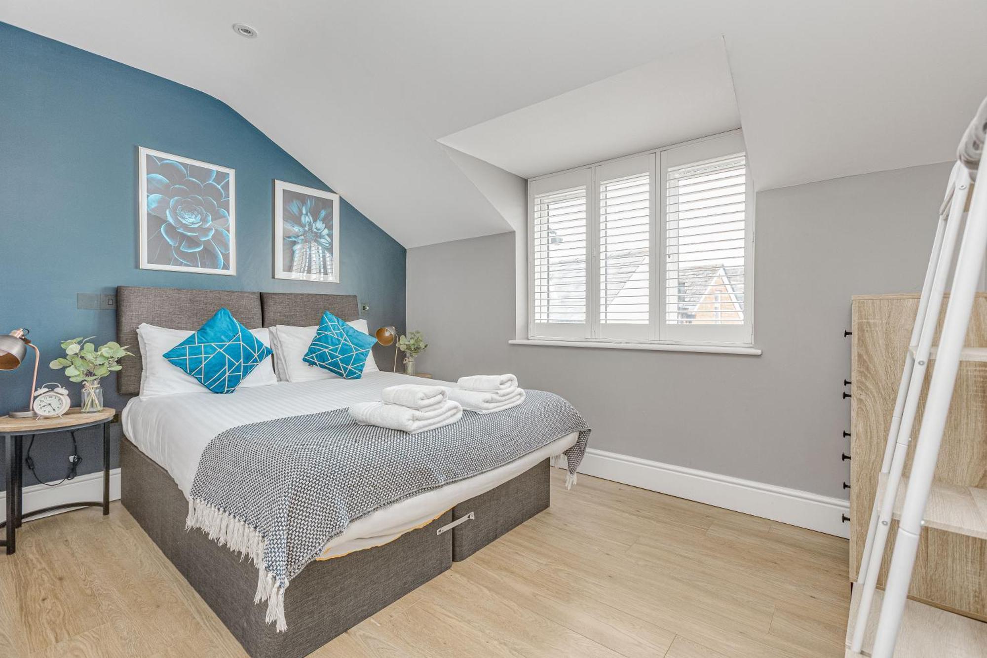 Stylish 1 Bed Apt , Central , Pkg, Perfect For Long Stays 에그햄 외부 사진